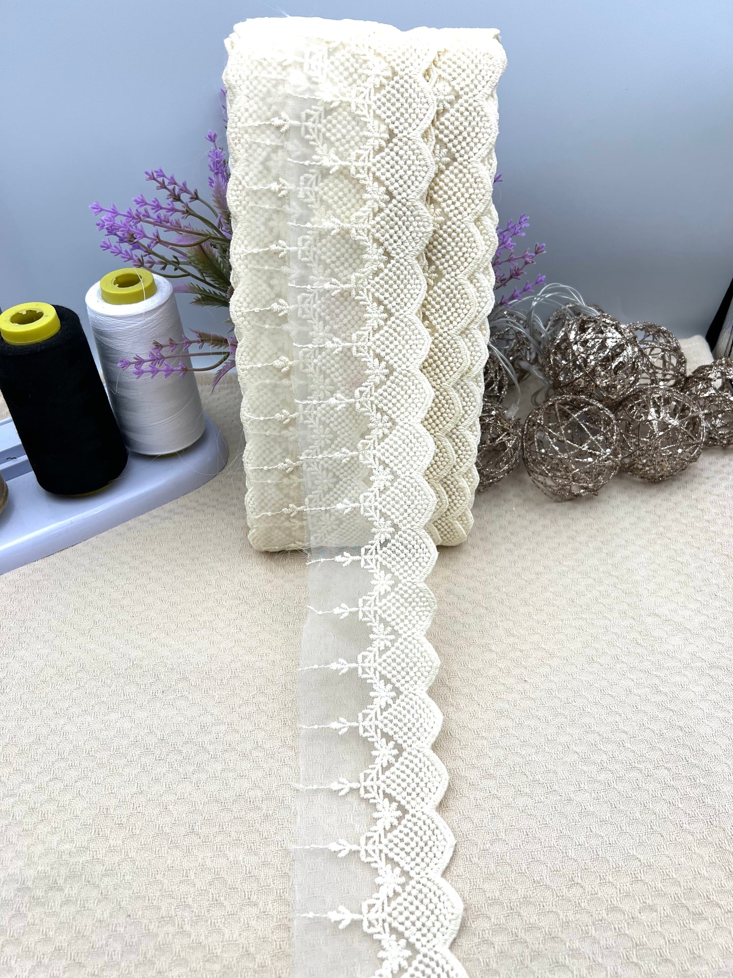 Galon brodé dentelle sur tulle – 3 coloris - 18 mètres