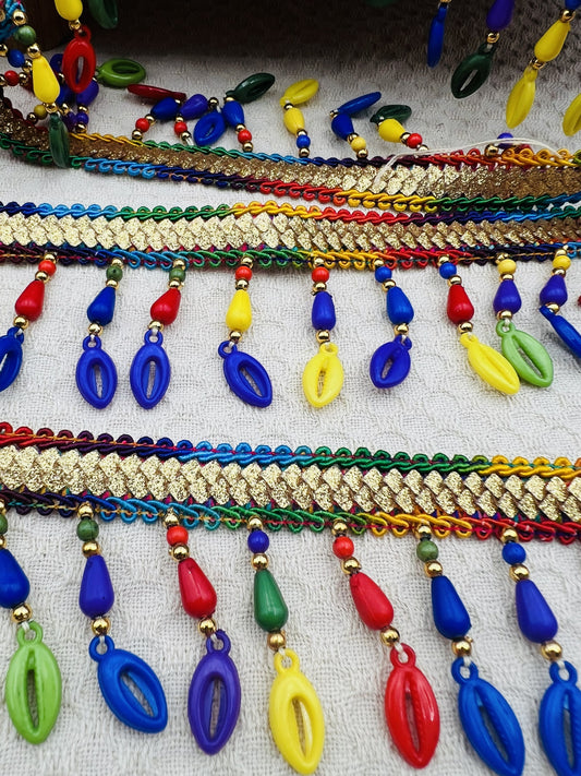 Galon TAGUT à pampilles colorées et perles fantaisie 5 cm (2 mètres)