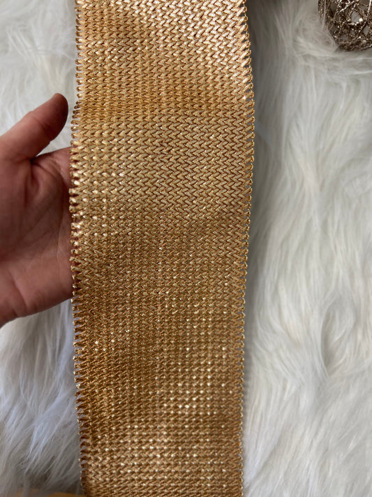 Galon large à maille rose doré