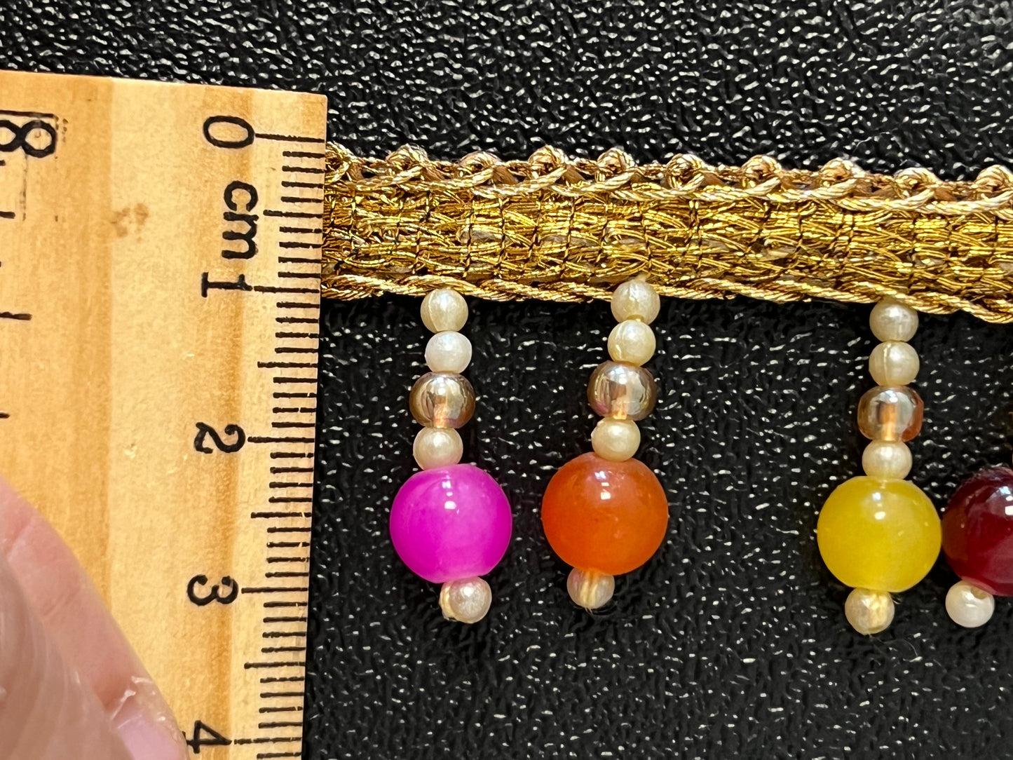 Galon avec perles multicolores/doré