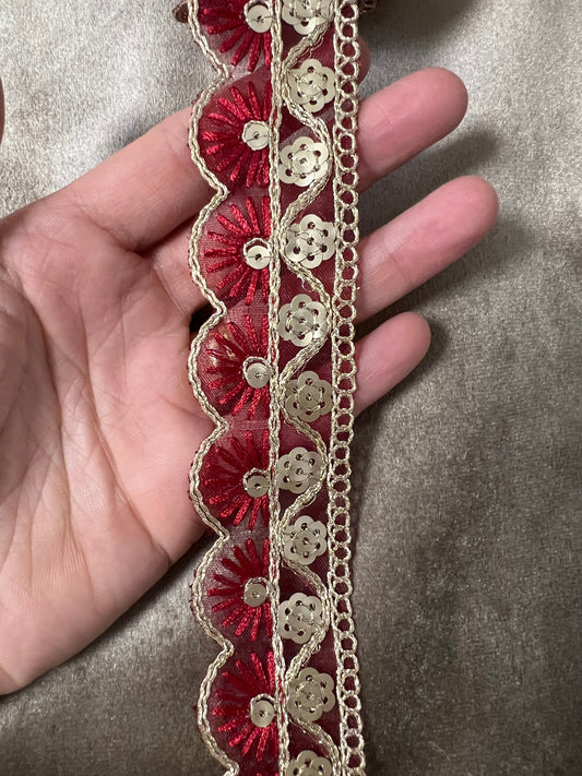 Galon sequin couronne