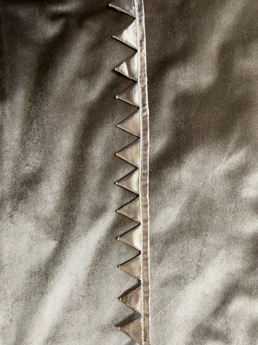 Galon triangle pyramide