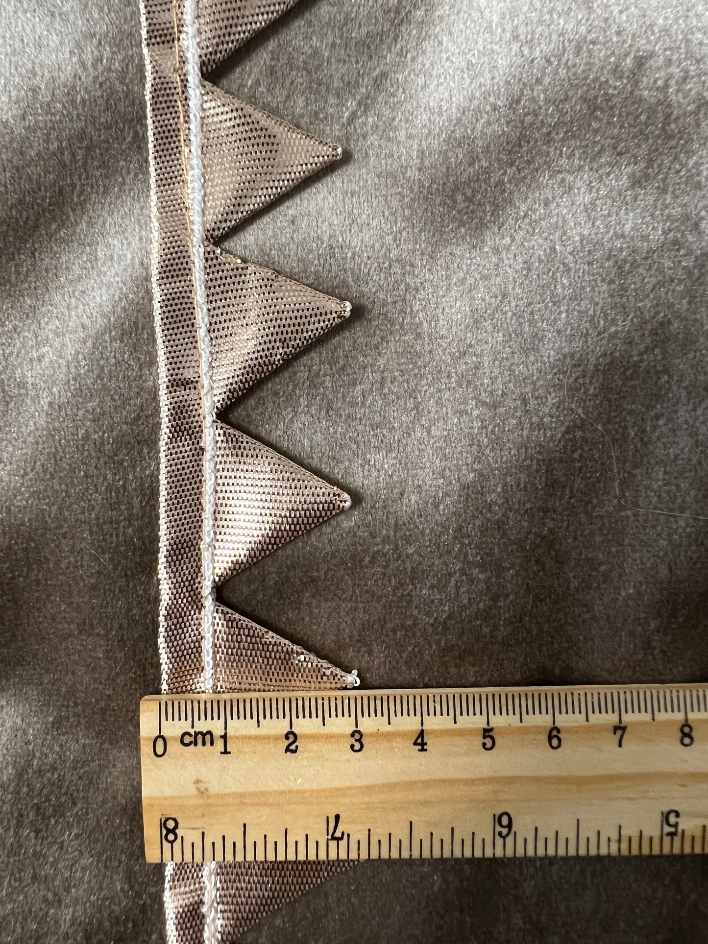Galon triangle pyramide