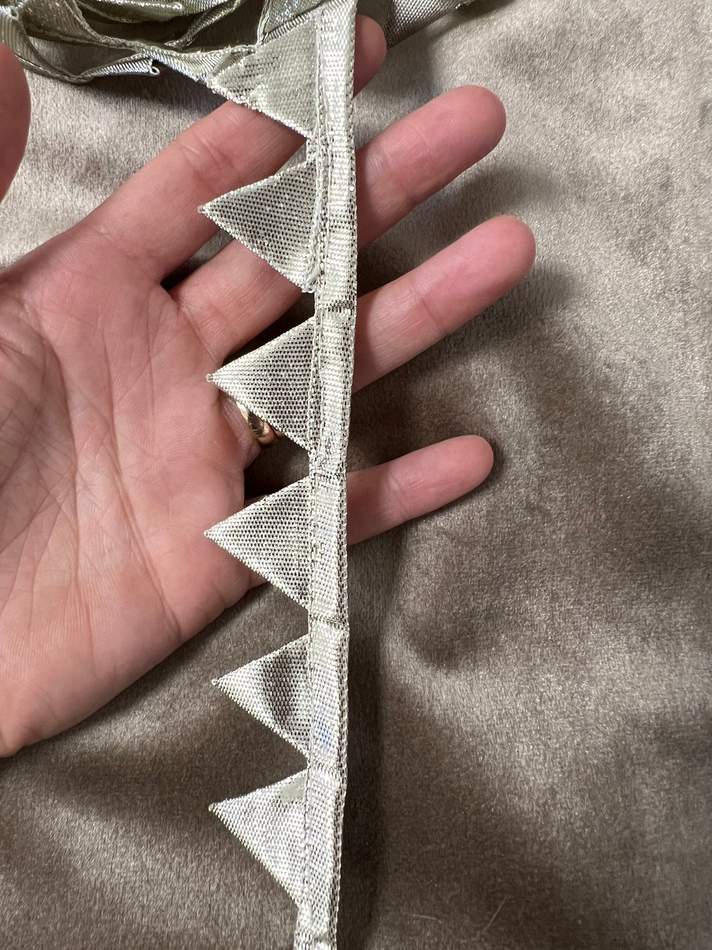 Galon triangle pyramide
