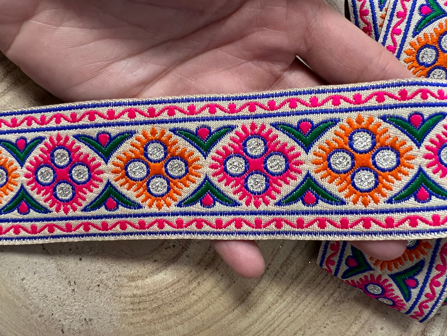 Galon ethnie retro largeur moyenne mosaïques