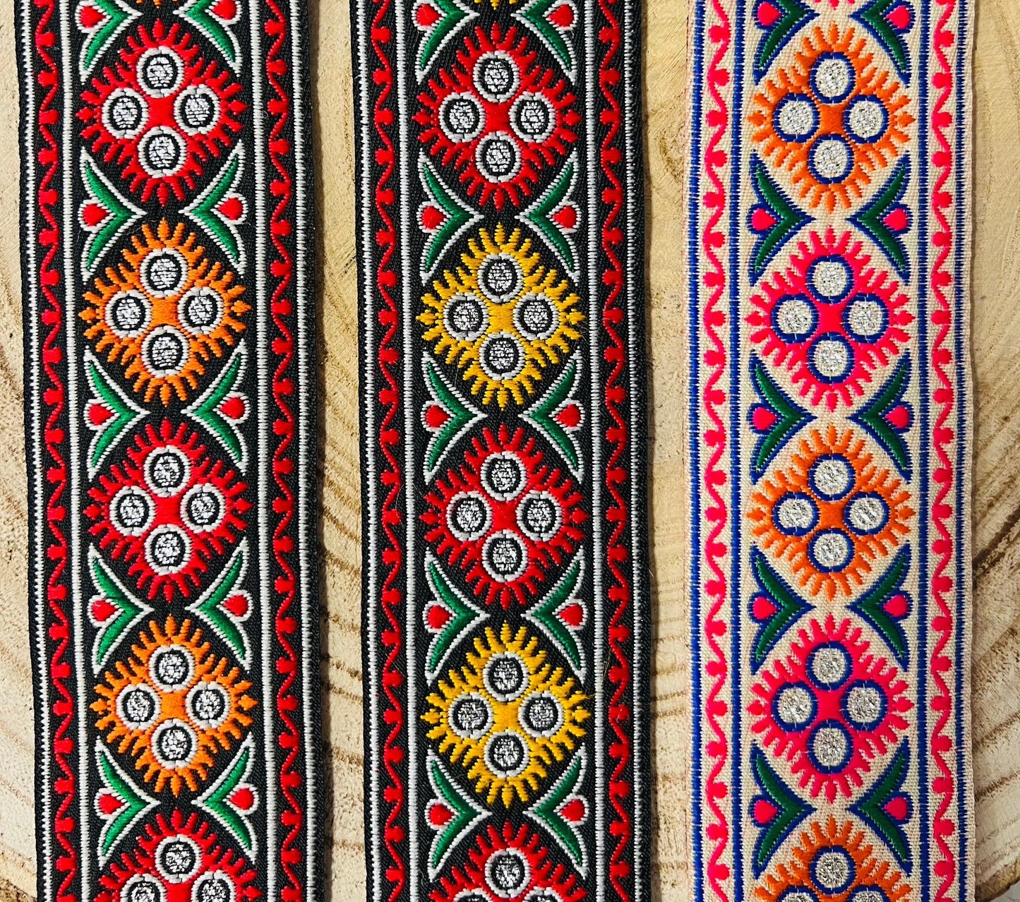 Galon ethnie retro largeur moyenne mosaïques