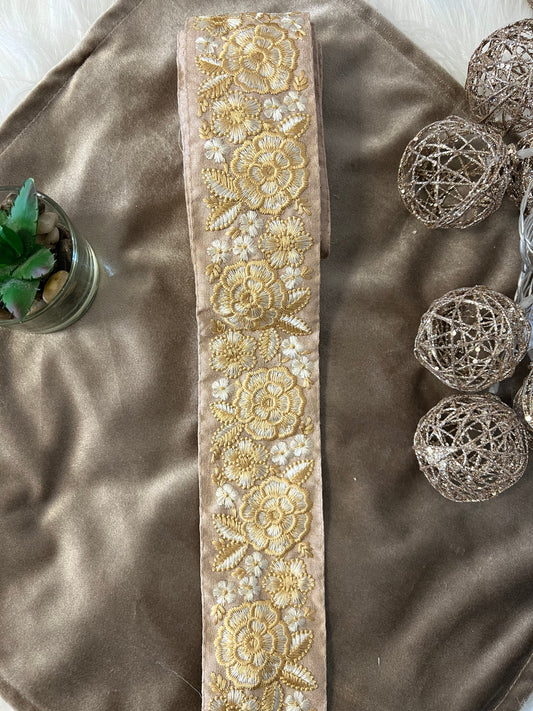 Galon large à fleurs dorées satiné et brodé en fils or – 5 coloris