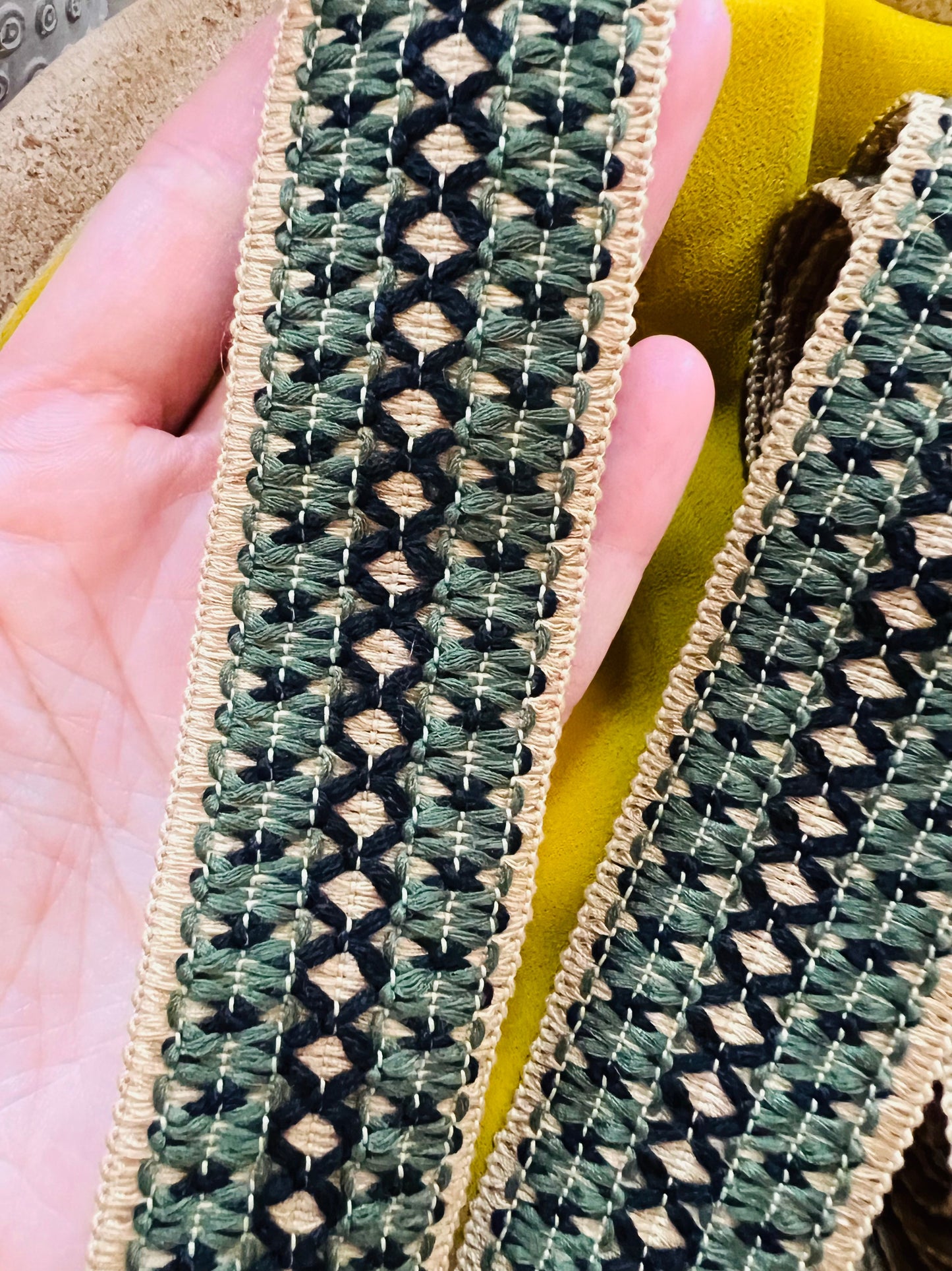 Galon fantaisie inspiration naturel marron vert et noir