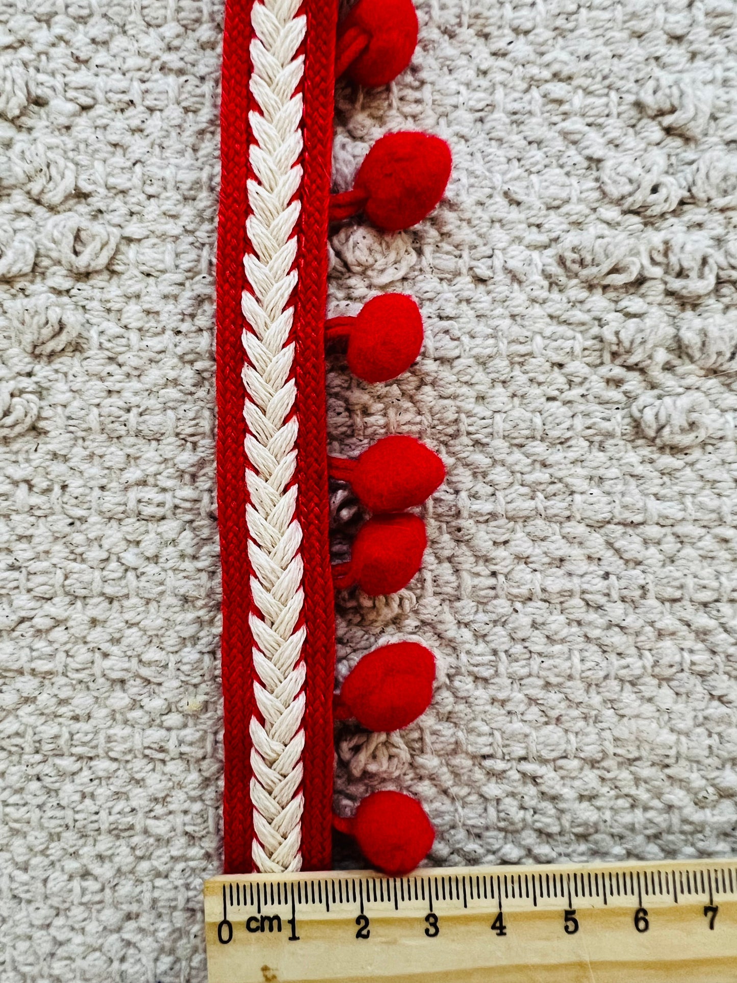 Galon à pompons au ruban tressé
