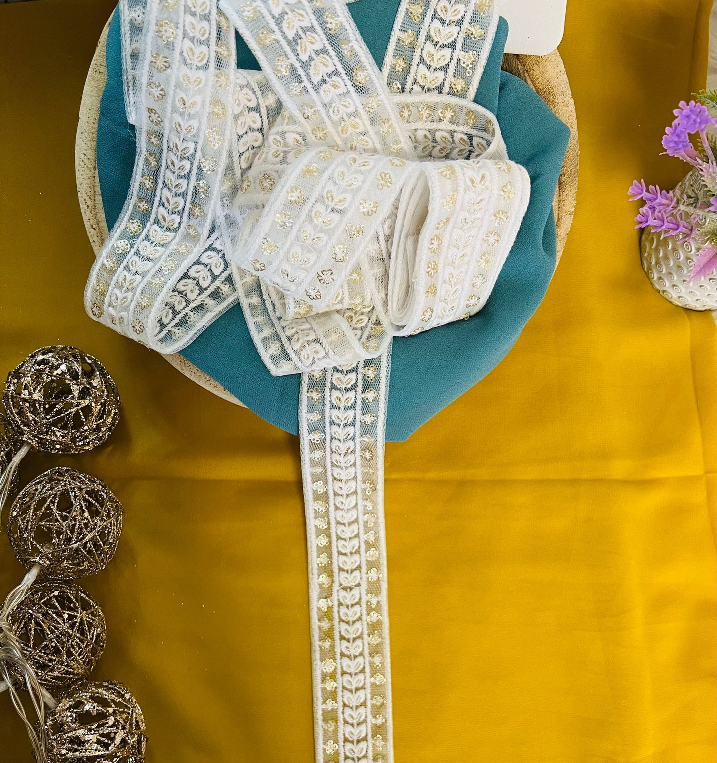 Galon inspiration organza blanc doré scintillant