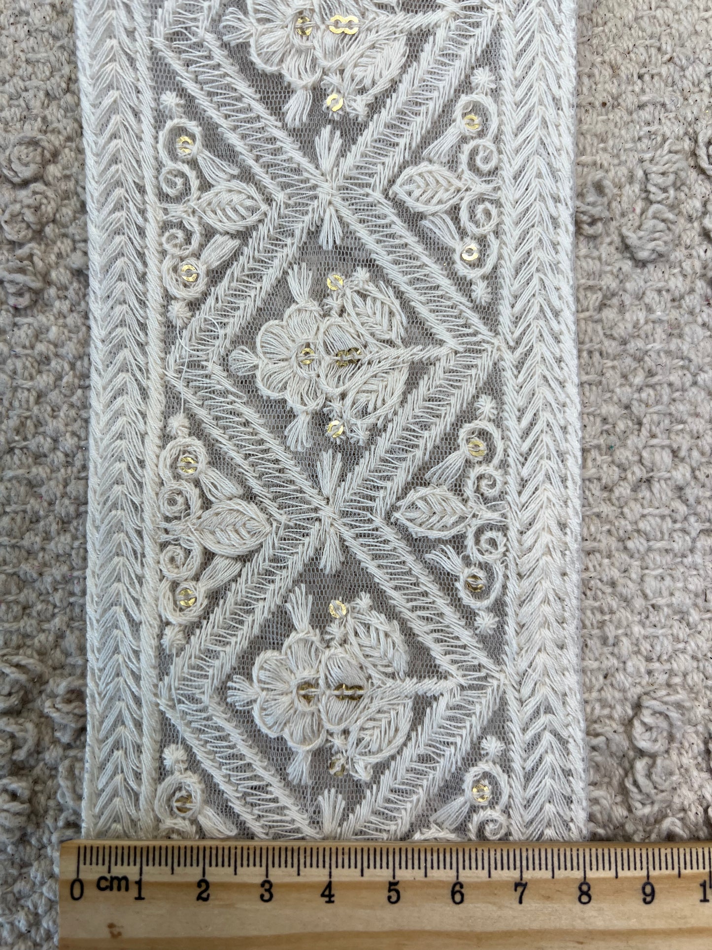 Galon ivoire large zigzags avec mini sequins dorés