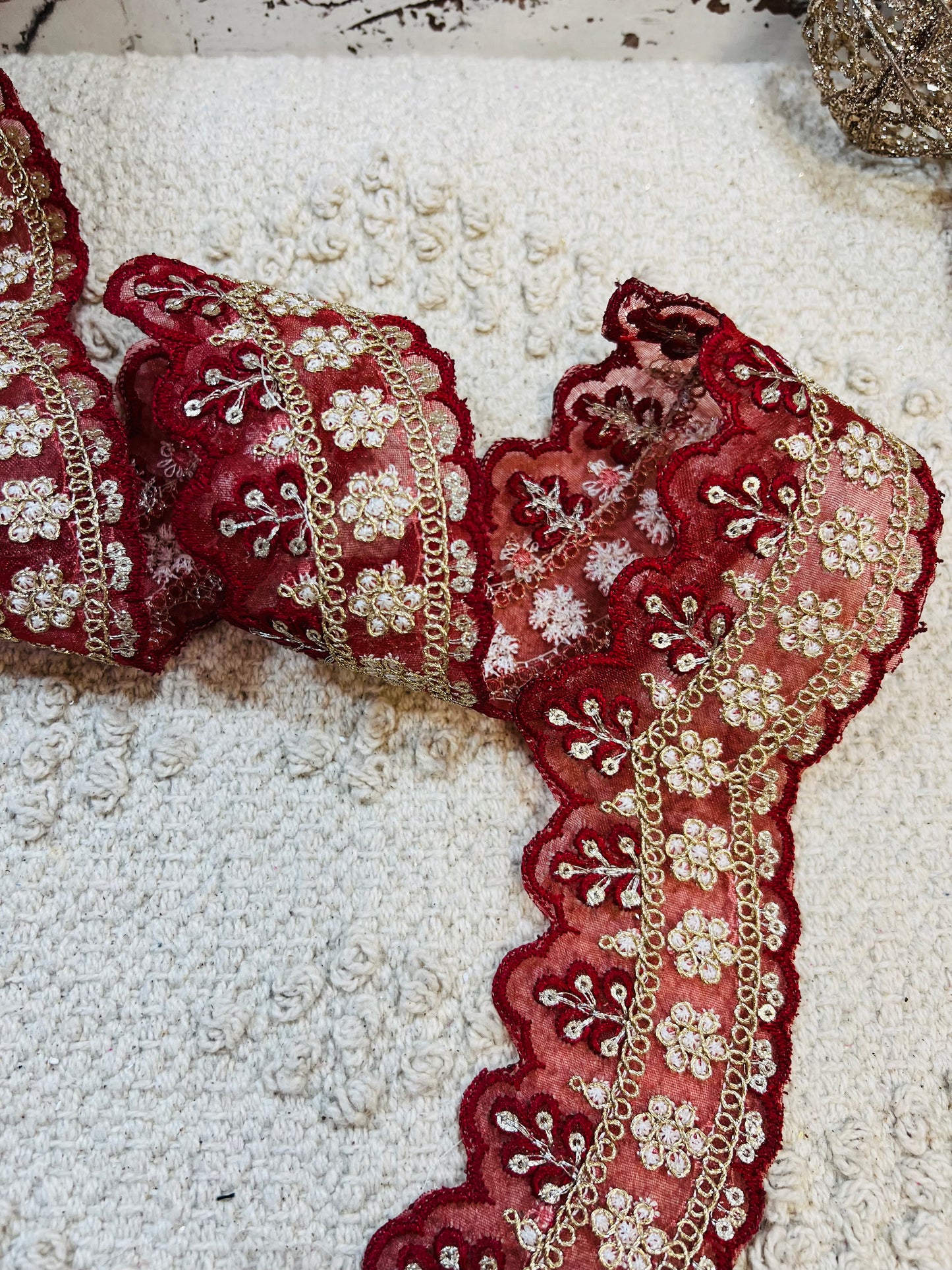 Galon oriental arcades avec mini sequins (Rouge)