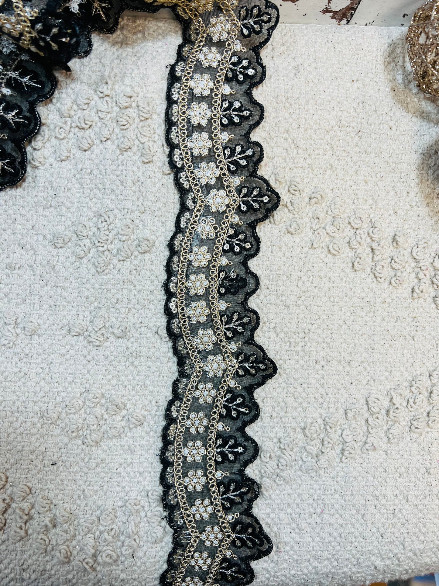 Galon oriental arcades avec mini sequins (Noir)