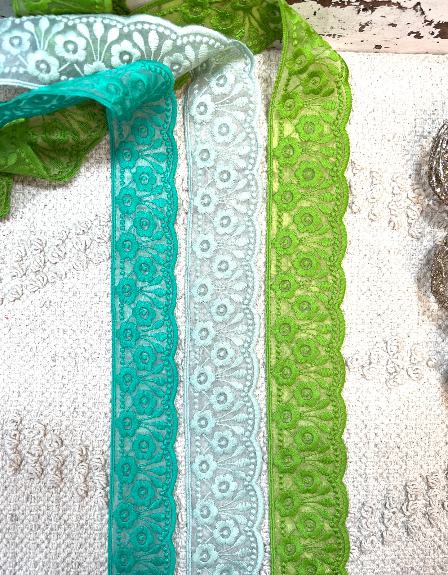 Galon vert opaline effet satiné. Prix HT (Copie) (Copie)