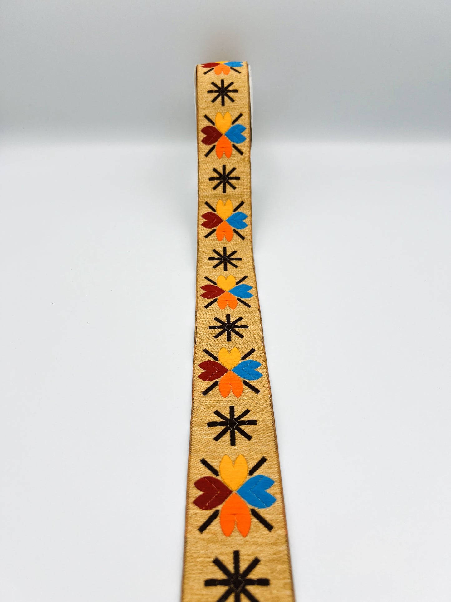 Galon bohème ethnique YANIS – 4,5 cm (8 mètres)