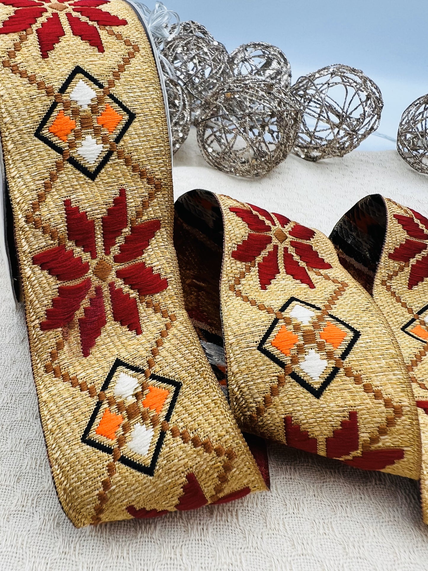 Galon de couture Ruban ethnique bohème IZURAN (4 mètres)