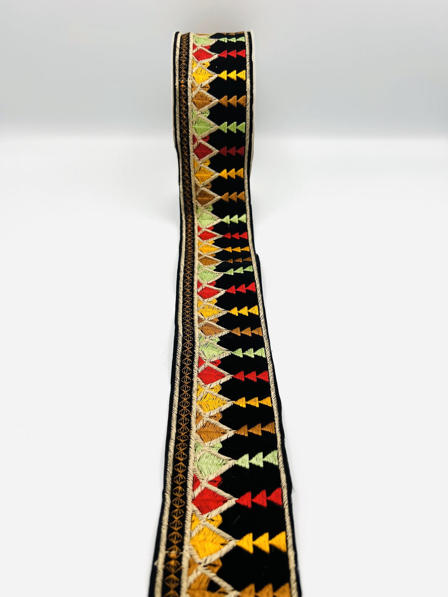 Galon bohème ethnique TAQSI – 6,5 cm (8 mètres)