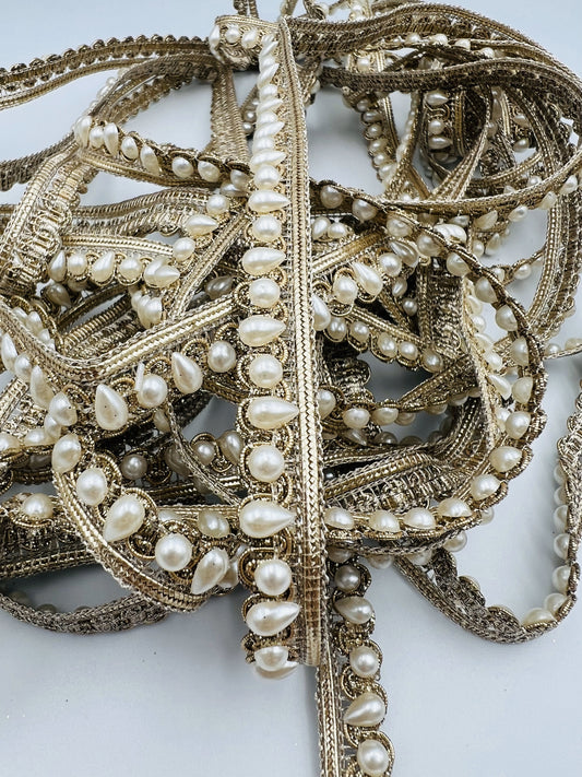 Galon Fin Doré à Perles Nacrées