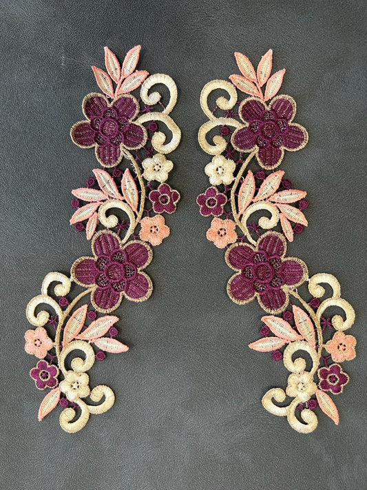 Guipure intemporelle fleurs violine rose 2 pièces