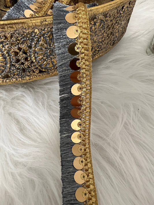 Galon sequin à franges gris doré