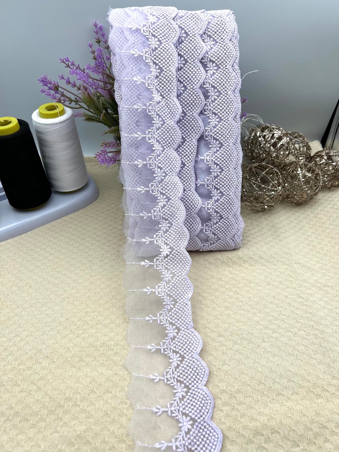 Galon brodé dentelle sur tulle – 3 coloris - 18 mètres