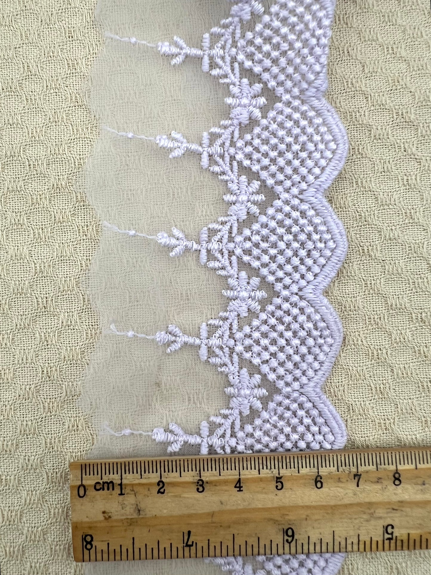 Galon brodé dentelle sur tulle – 3 coloris - 18 mètres