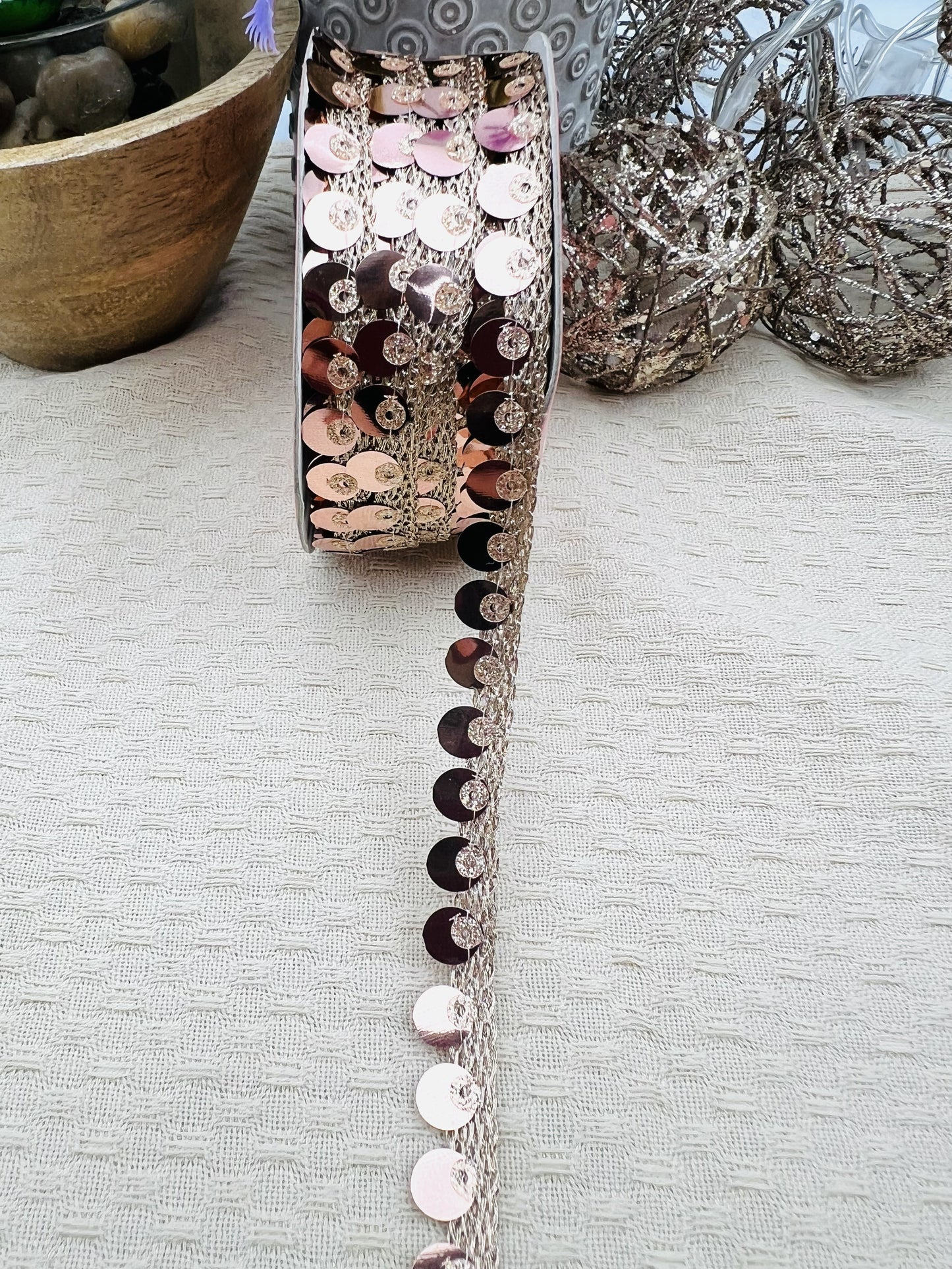 Galon à sequins dorés 1,2 x 5m