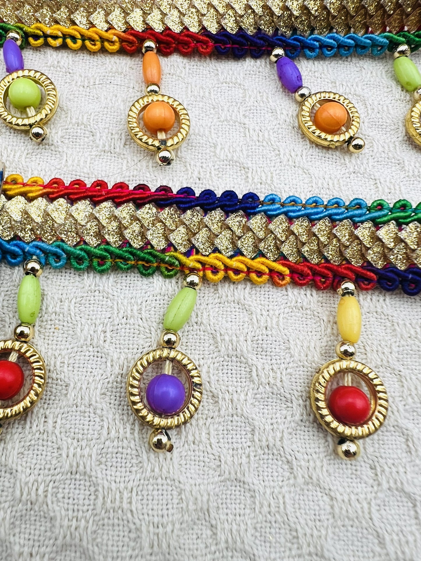 Galon TALAFSA multicolore à perles et pampilles 4 cm (2 mètres)