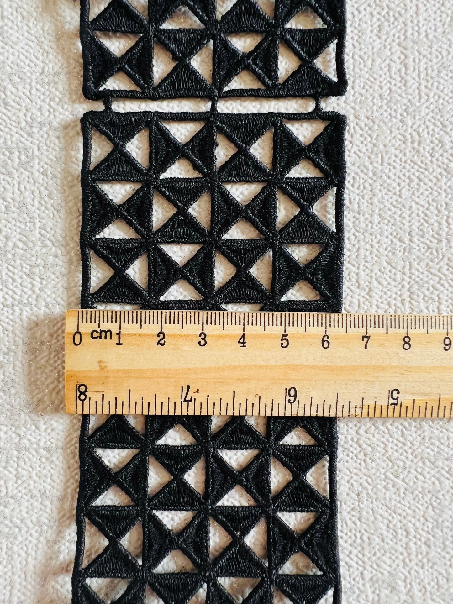 Galon géométrie carré noir large