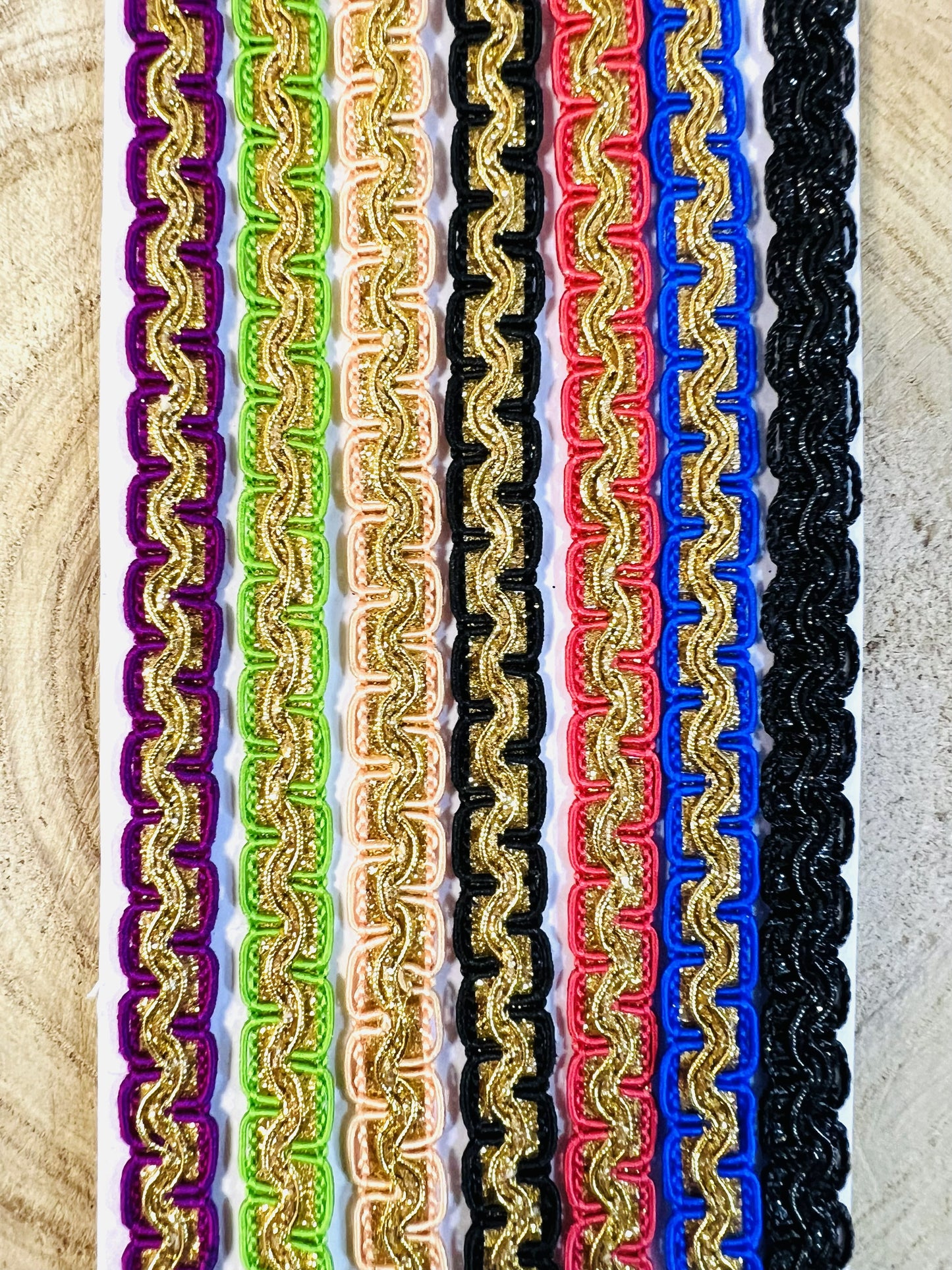 Galon fin doré métallisé 4 m – ruban couture et customisation – galon décoratif