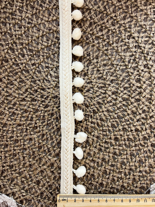 Galon à pompons au ruban tressé
