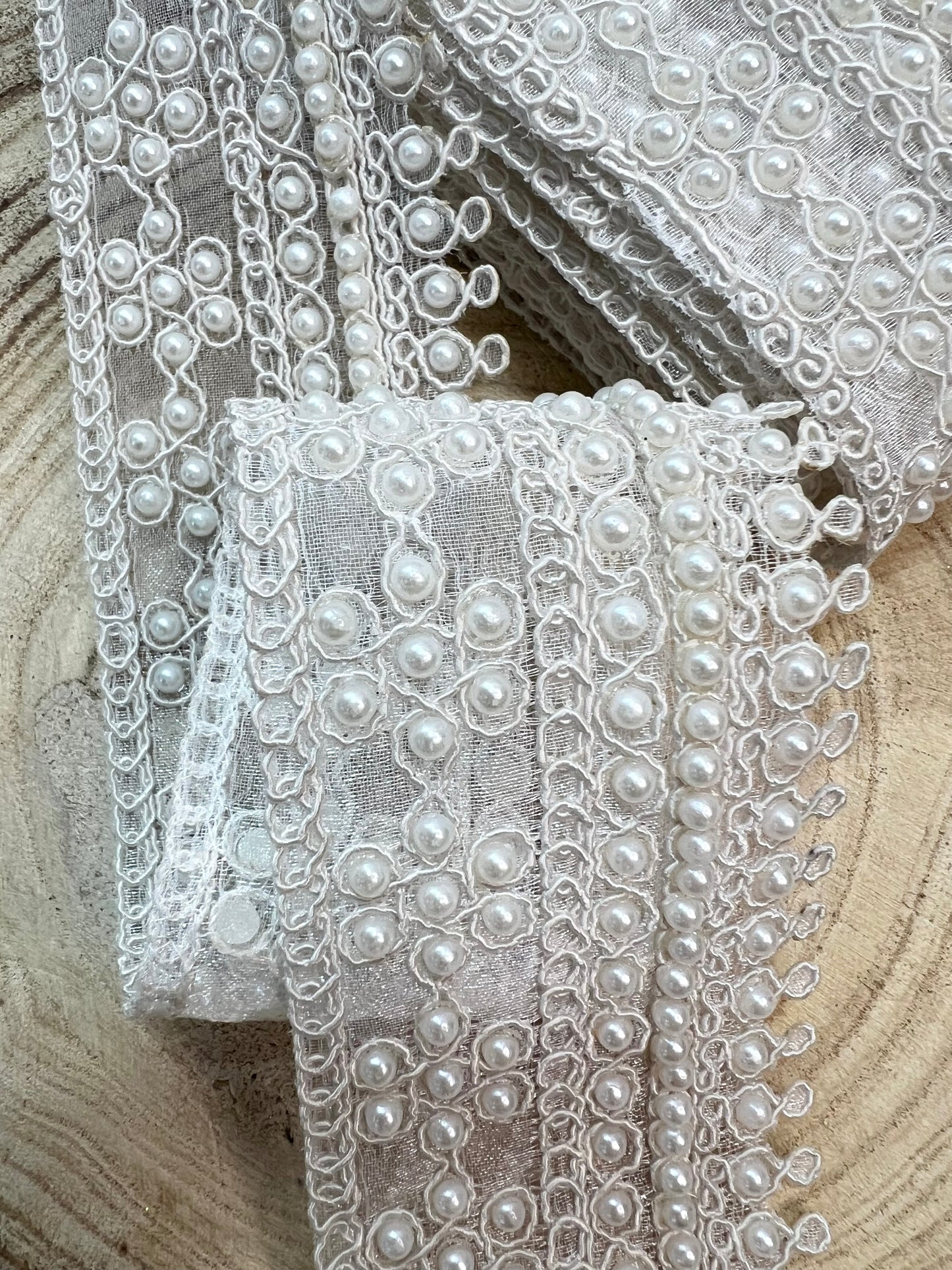 Galon blanc cassé à perles largeur moyenne