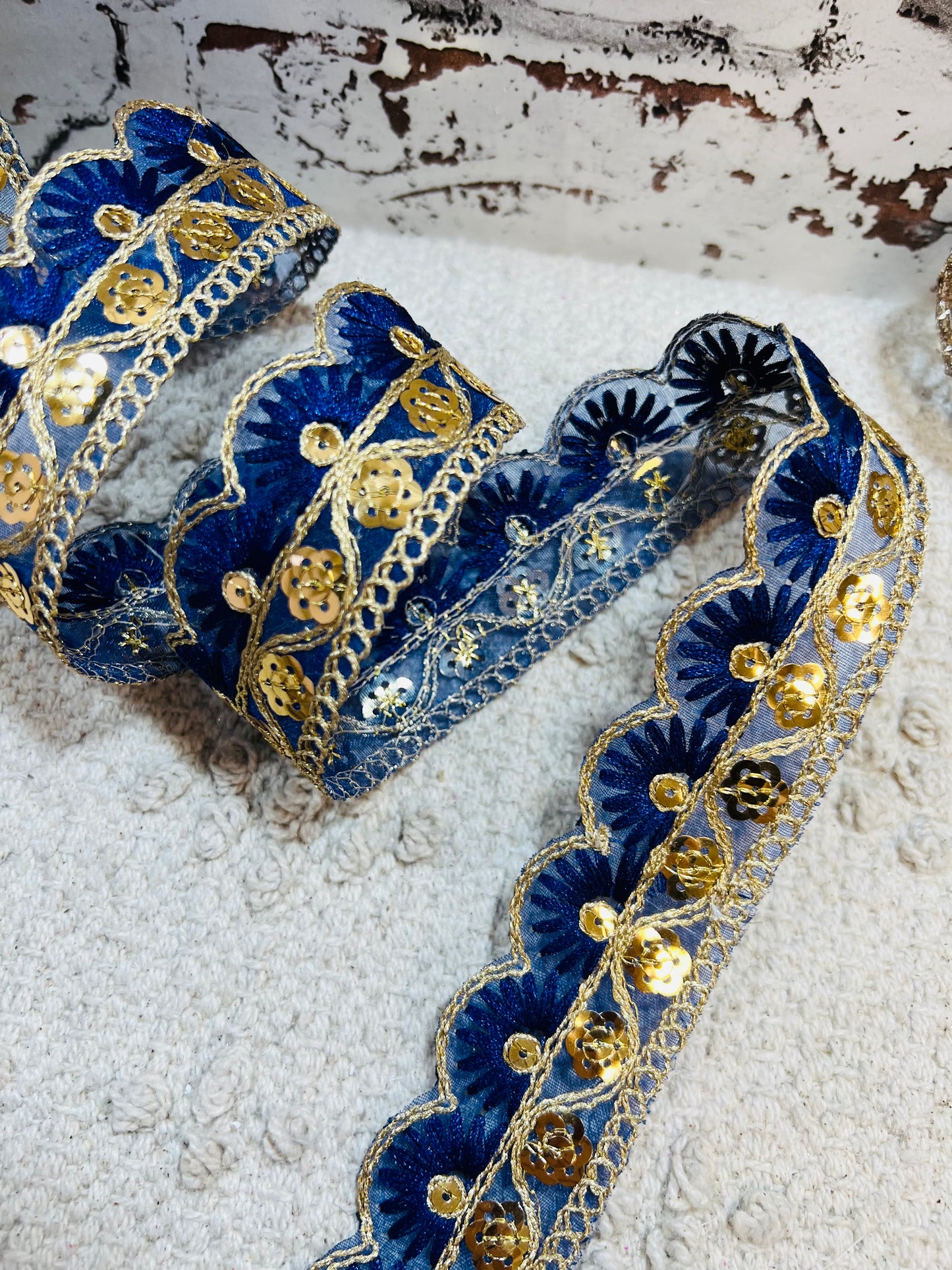 Galon oriental sequin couronne (Bleu).  Prix HT