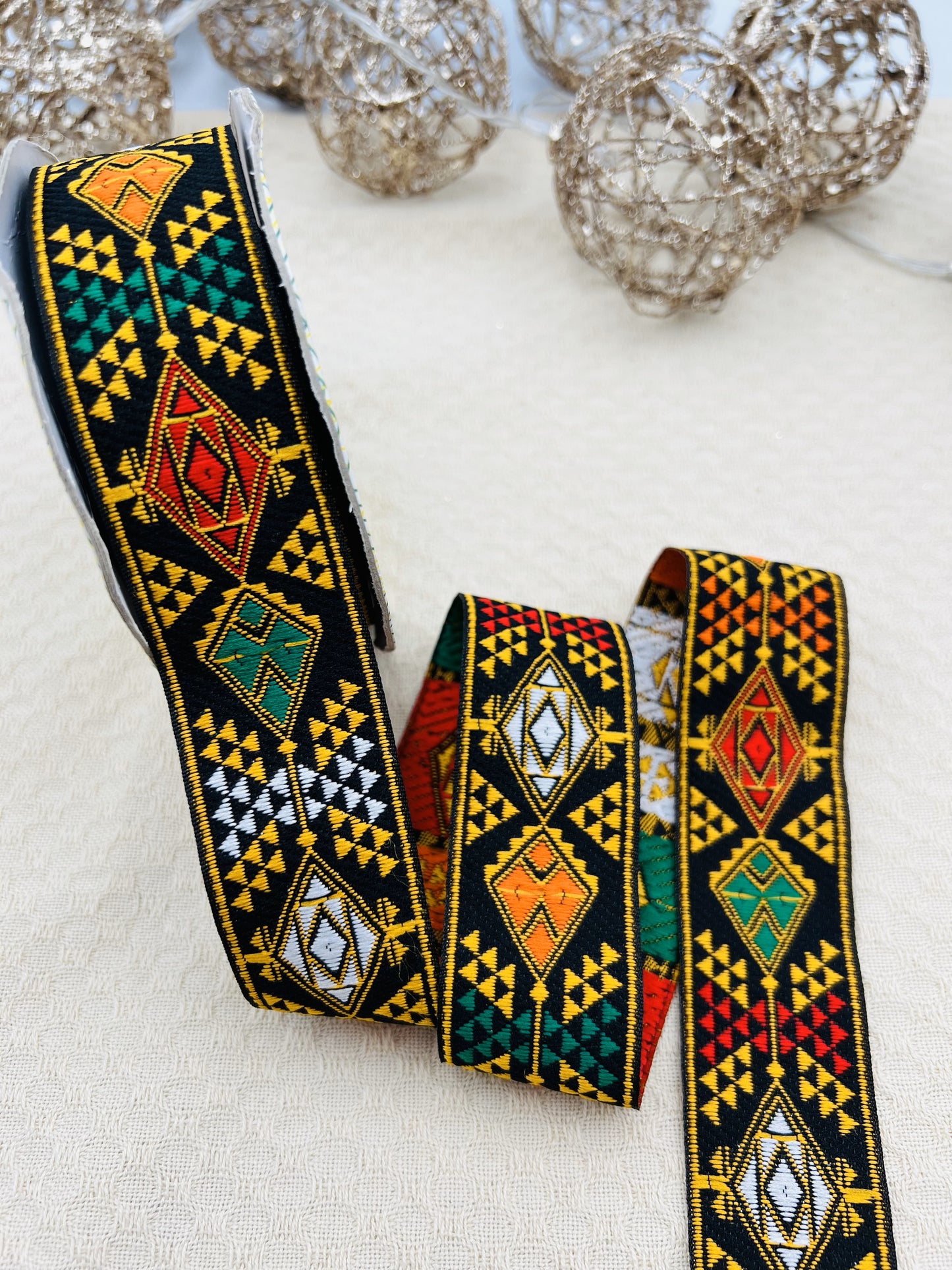 Galon de couture Ruban ethnique bohème ALILA (4 mètres)