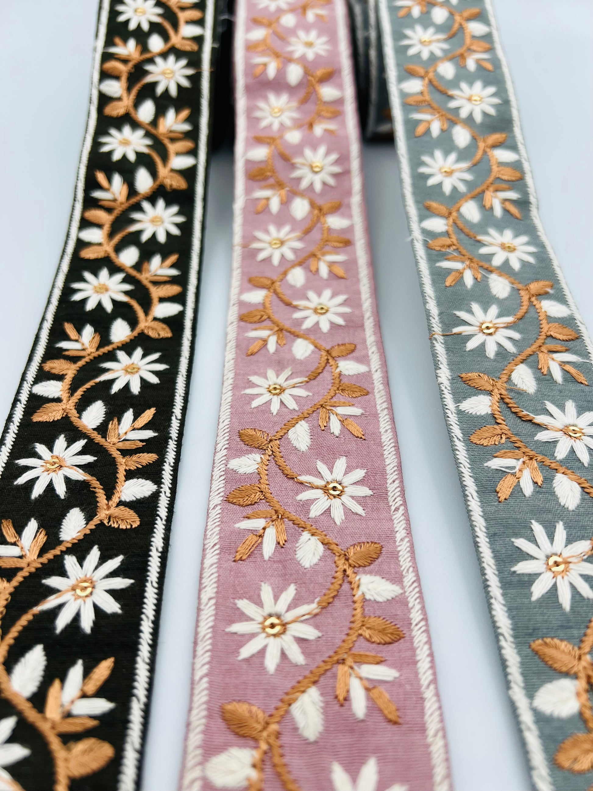 Ruban Dentelle Extensible Floral Brodé Gris – 9,1 M X 16 Cm – Idéal Couture, Mariage, Décoration & DIY