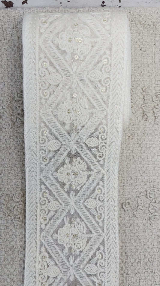 Galon ivoire large zigzags avec mini sequins dorés