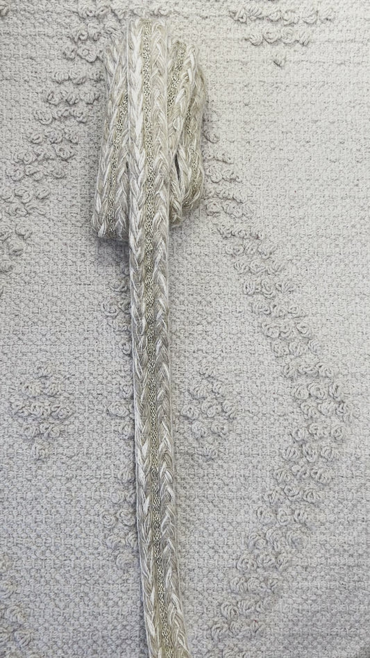 Galon inspiration jute tressé touche dorée
