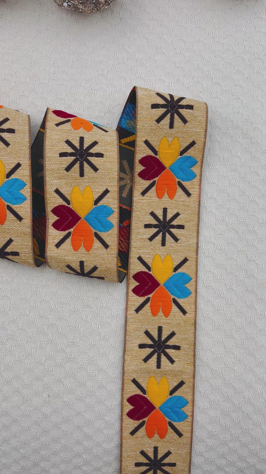 Galon bohème ethnique YANIS – 4,5 cm (8 mètres)